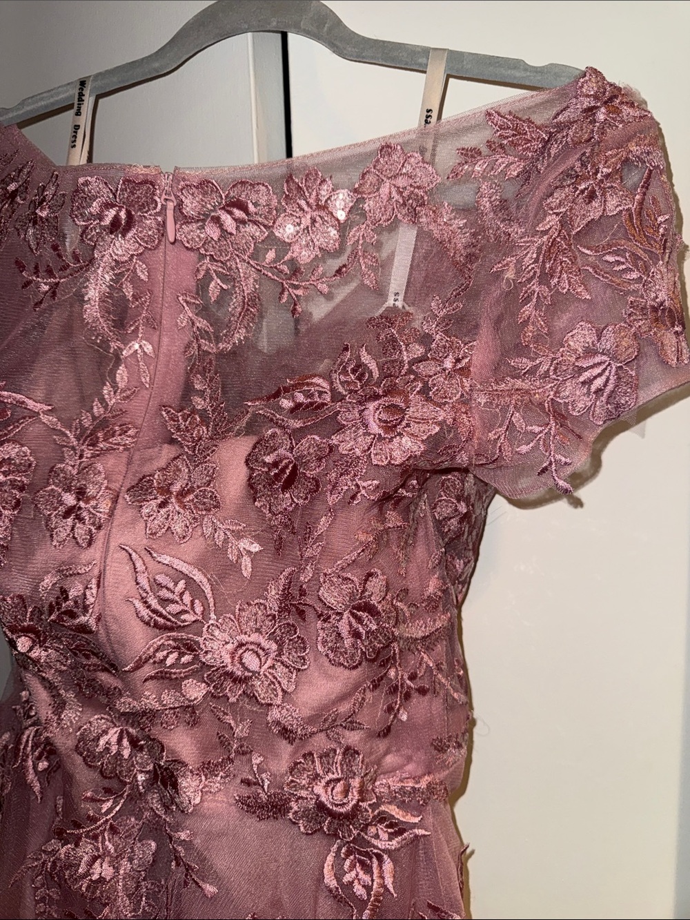Mauve Lace Appliqué Tulle Evening Dress - Picture 7 of 14